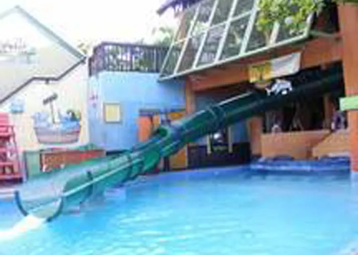 Turtle Towers 22 C - *